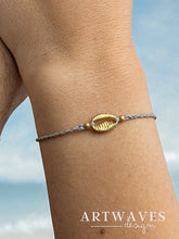 Minimalistisches Kauri Muschel Armband • Gili • personalisiertes Freundschaftsarmband