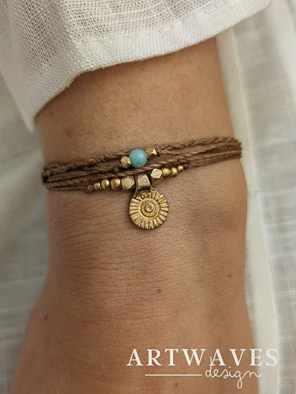 personalisiertes Makramee Armband mit Anhänger • Tokio • minimalistisches Armkettchen im boho style