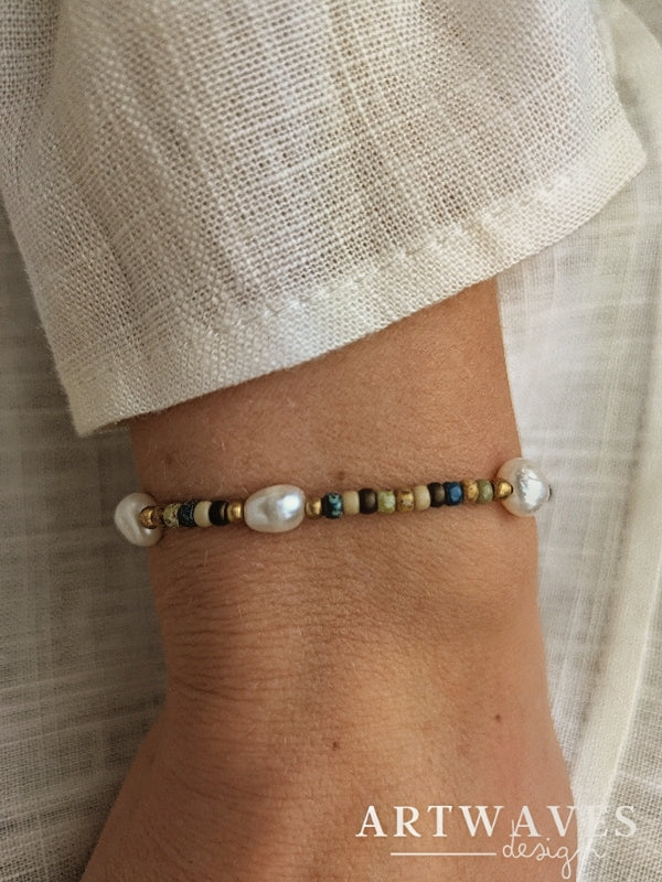 Süßwasserperlen Armband mit bunten Glasperlen • Ozean • minimalistisches personalisiertes Armkettchen im boho style