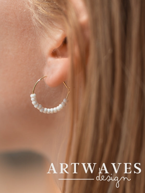 Creolen Glasperlen Ohrringe • Mallorca • im Paar mit bunten Perlen im schlichten boho style mini hoops