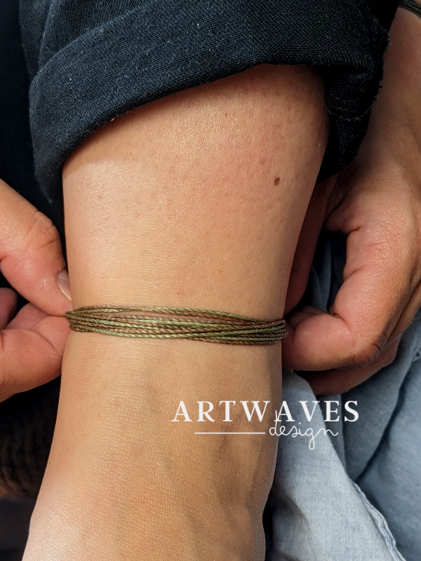 Schlichtes wickelfußband in grün und braun