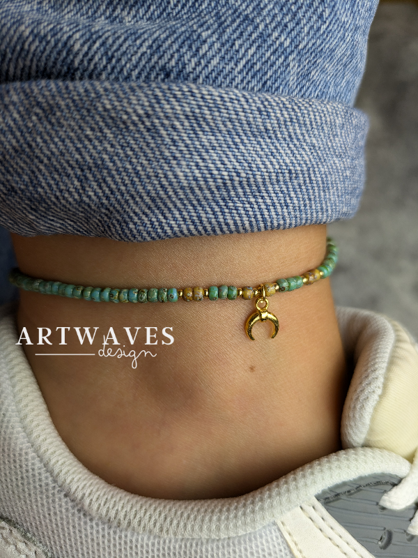 Minimalistisches Glasperlen boho Fusskettchen • Kybele • 24 K vergoldeter personalisierter Fussschmuck mit Perlen