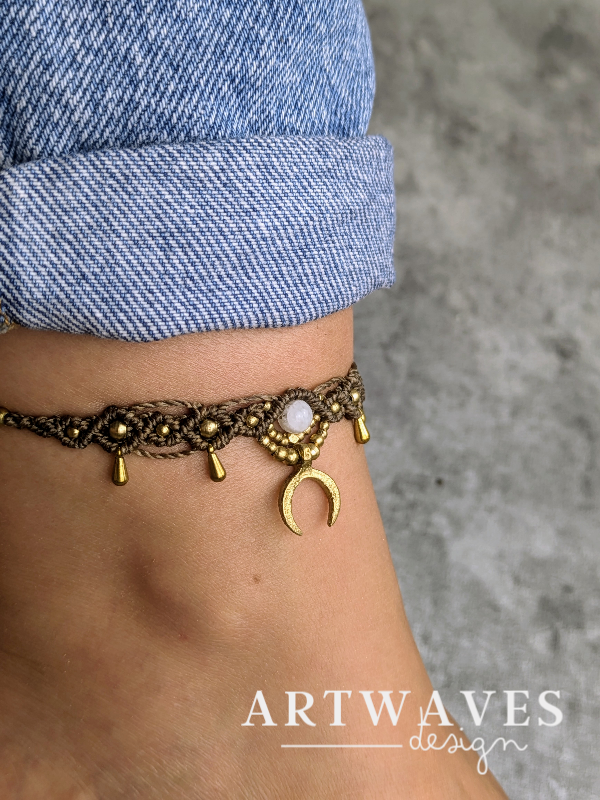 Makramee boho Fusskettchen personalisiert • Moon • Hippie festival Fusschmuck mit Anhänger und Geburtsstein