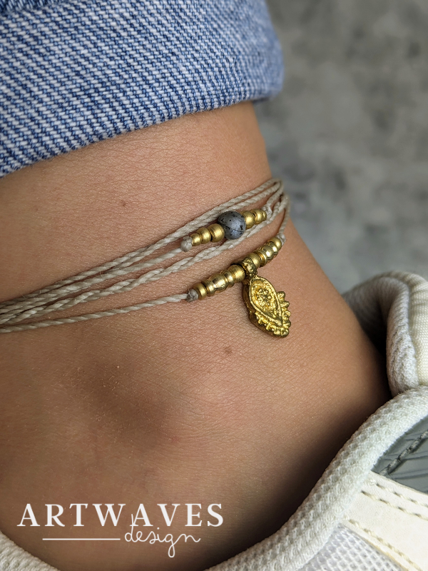 Personalisiertes Geburtsstein Fusskettchen boho Style • Tokio • minimalistischer Fusschmuck mit Edelsteinperle