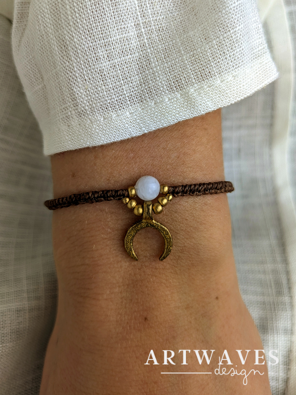 Makramee boho Mond Armband • Ha Noi • personalisiertes Freundschaftsarmband mit Anhänger