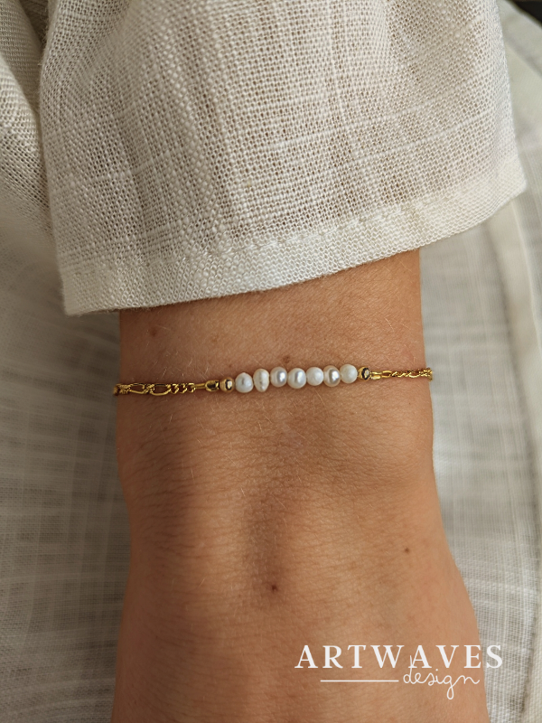 Vergoldetes Armband mit Süßwasserperlen • Amira • dezentes personalisierte boho Armkette