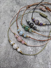 zartes edelstein fußkettchen im bohemian stil mit geburtsstein personalisierbar