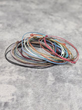 minimalistisches Fusskettchen personalisiert im boho style • Surf • surfer hippie Fussschmuck mit Messingperlen