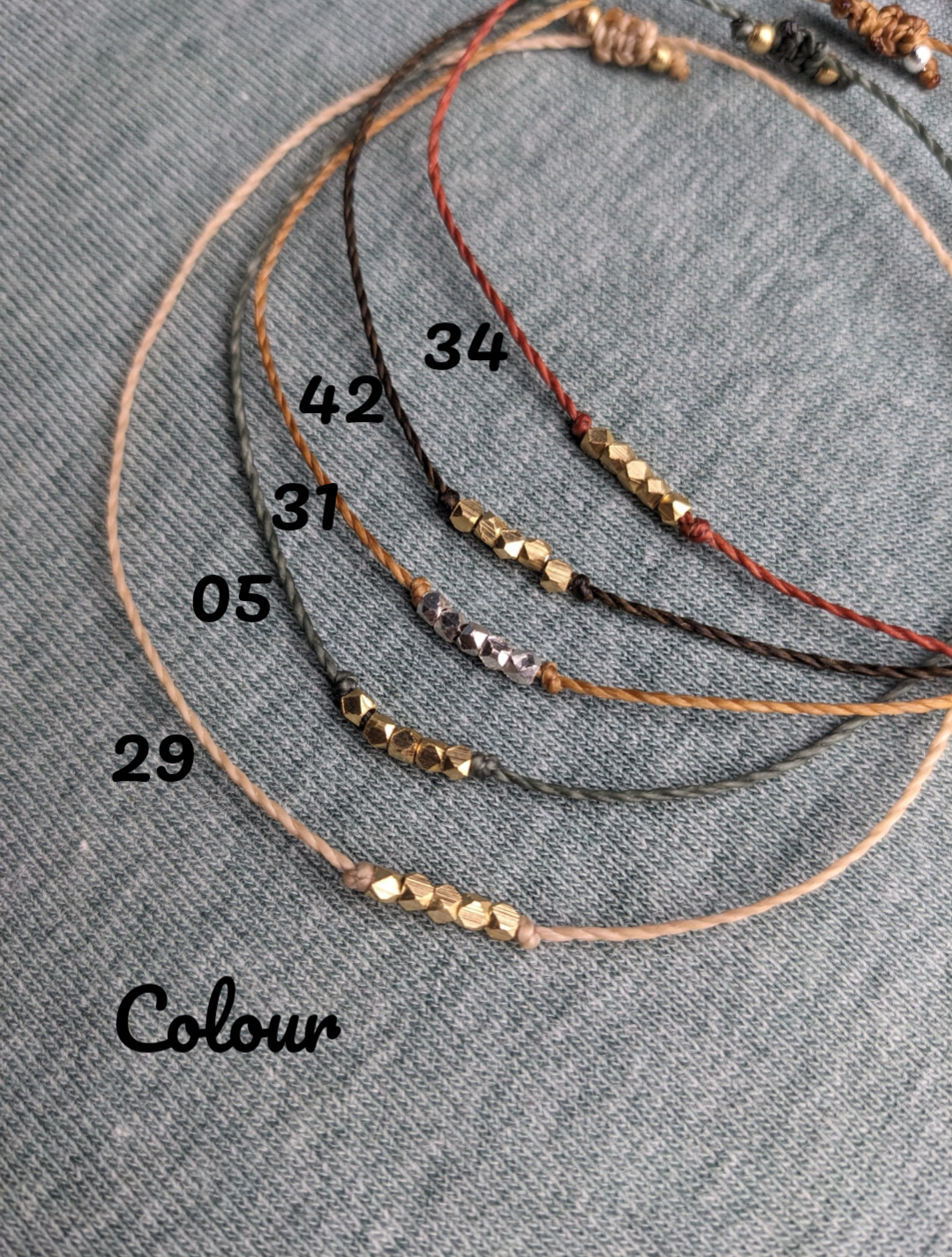 minimalistisches Fusskettchen personalisiert im boho style • Bright • Freundschaft Fussschmuck mit Messingperlen