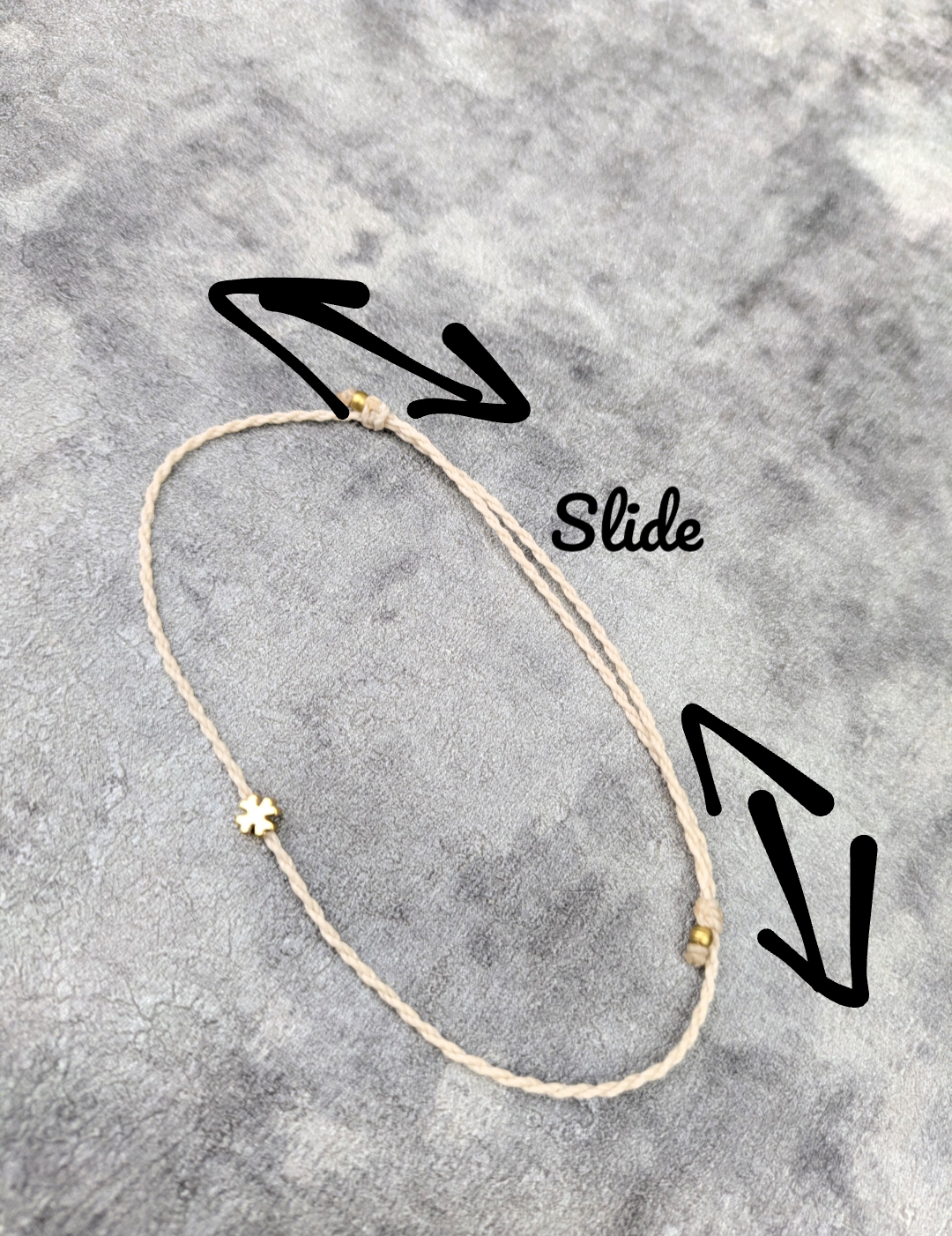 minimalistisches Fusskettchen personalisiert mit 18 Karat vergoldetem Herz • Wish • Freundschaft Fussschmuck mit Kleeblatt