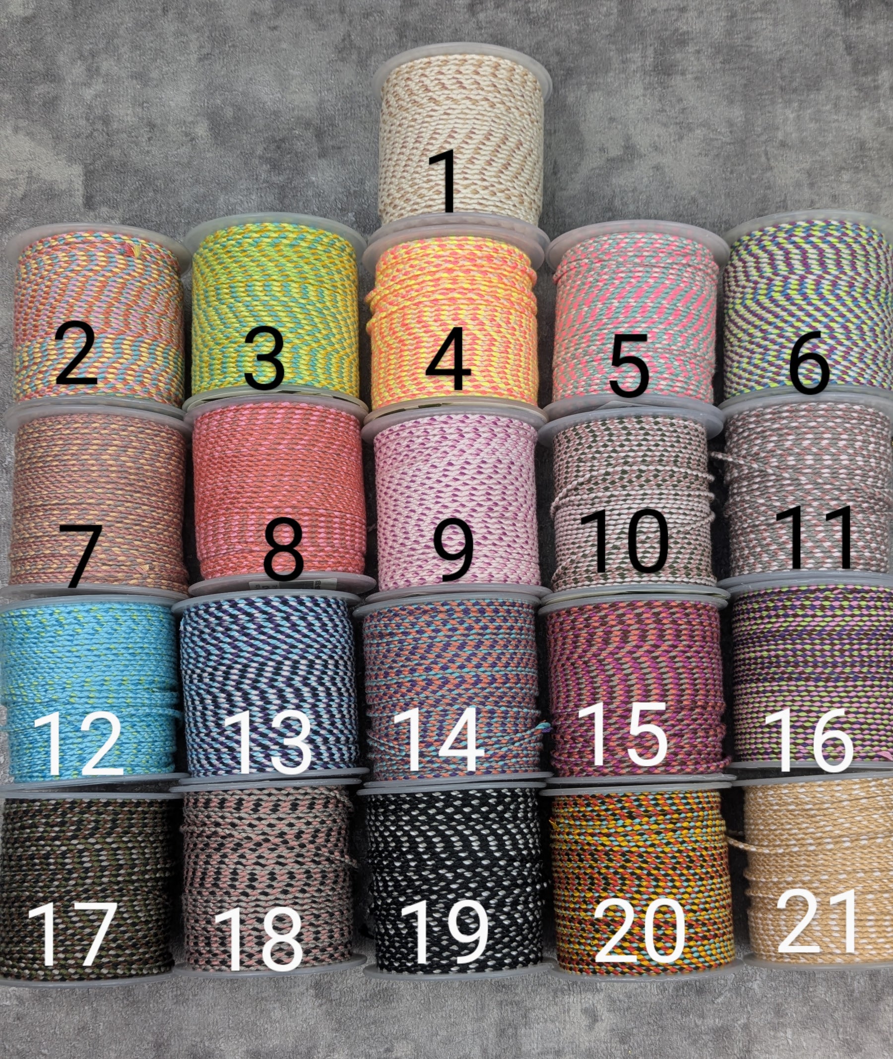 minimalistisches Fusskettchen personalisiert im boho style • Cool • surfer hippie Fussschmuck