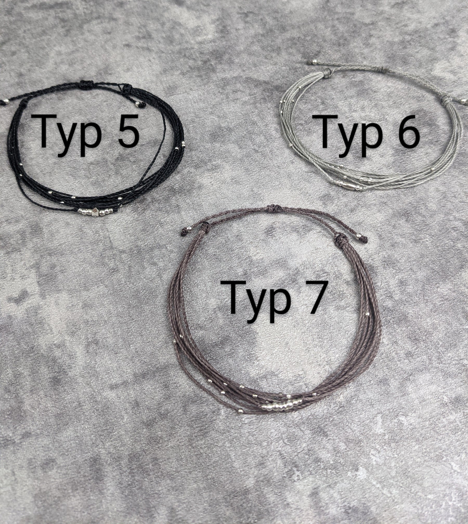 minimalistisches Fusskettchen personalisiert im boho style • Nelson • surfer hippie Fussschmuck mit Messingperlen