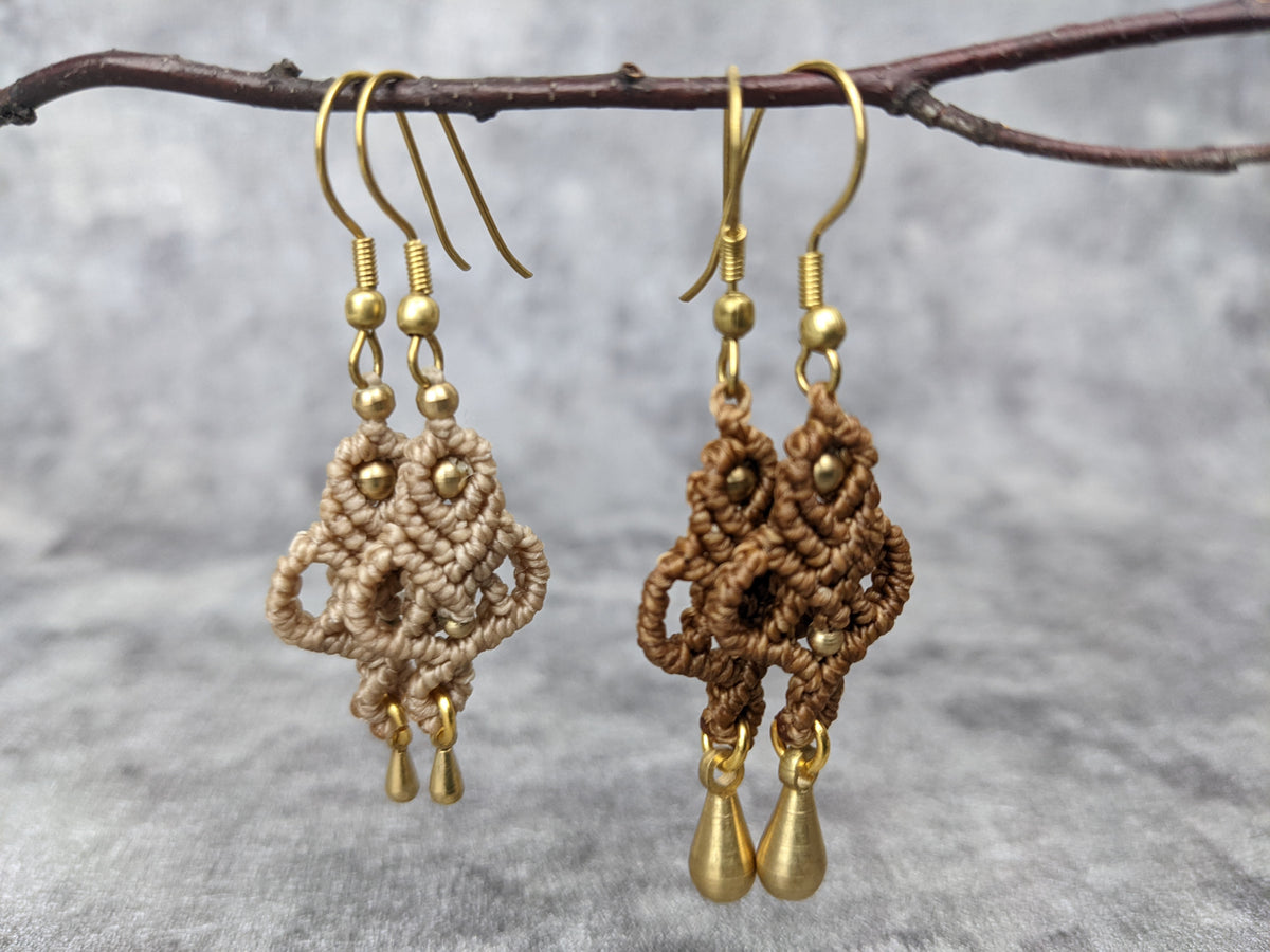 Orientalische Tropfenohrringe in gold oder silber makramee schmuck geknüpft und personalisiert
