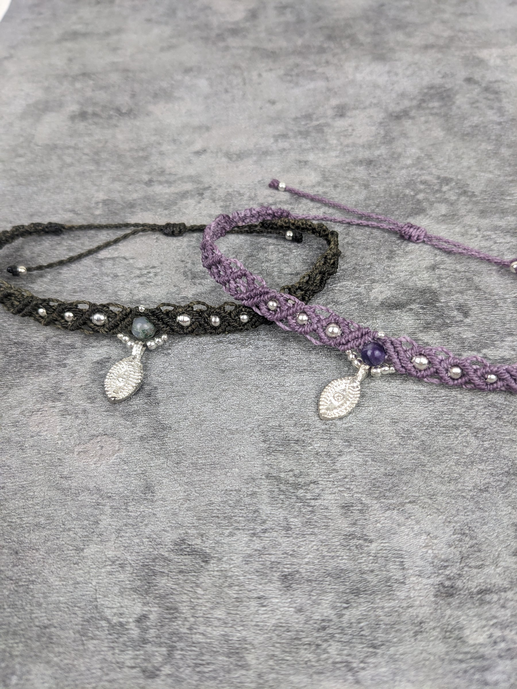 Makramee boho Fusskettchen personalisiert • Goa • Hippie festival Fusschmuck mit Anhänger und Geburtsstein