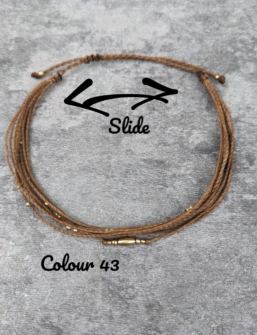 minimalistisches Fusskettchen personalisiert im boho style • Nelson • surfer hippie Fussschmuck mit Messingperlen