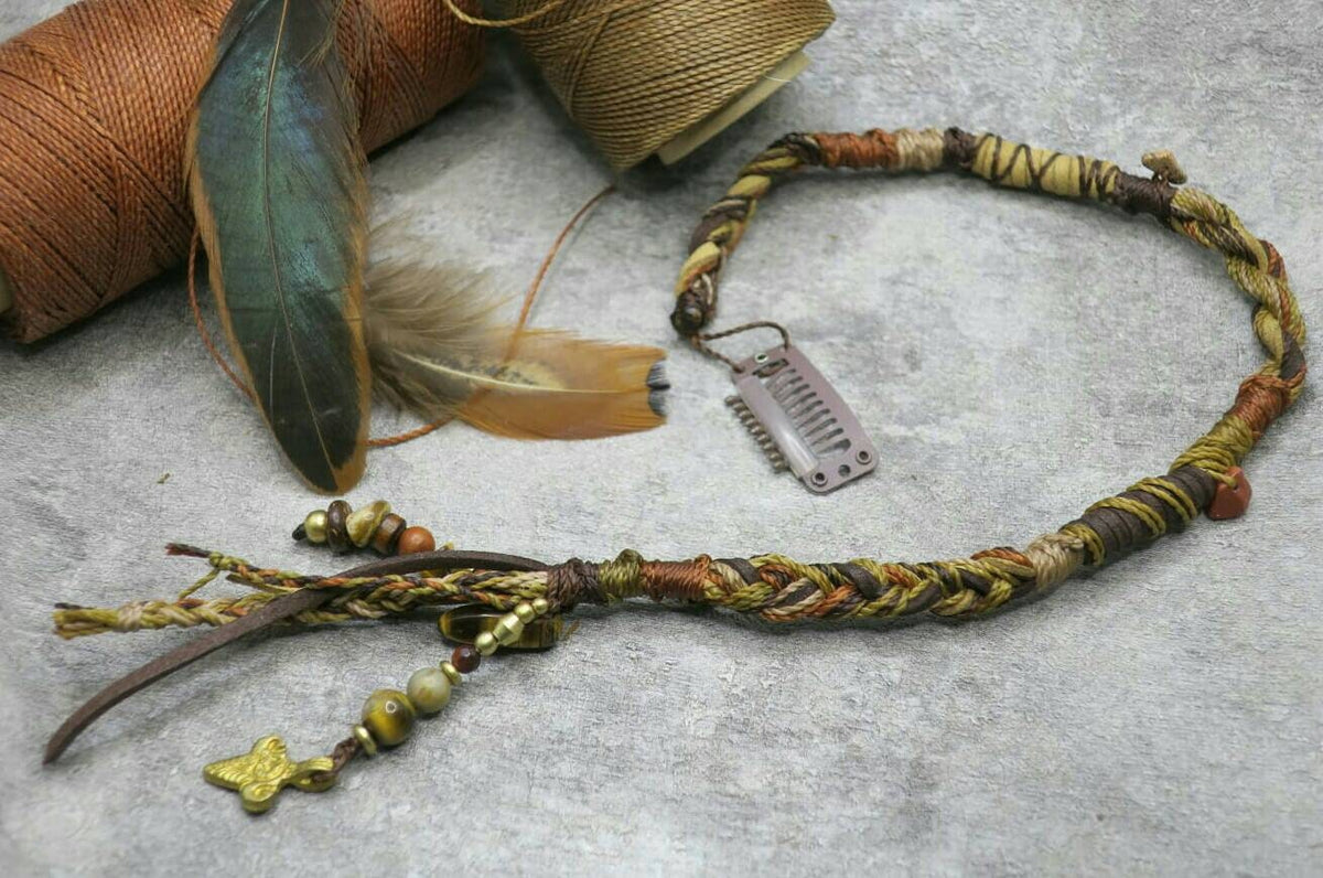 Makramee dread Hairwrap mit messingornament und haarclip als extension verwendbar im boho stil mit holz und messingperlen