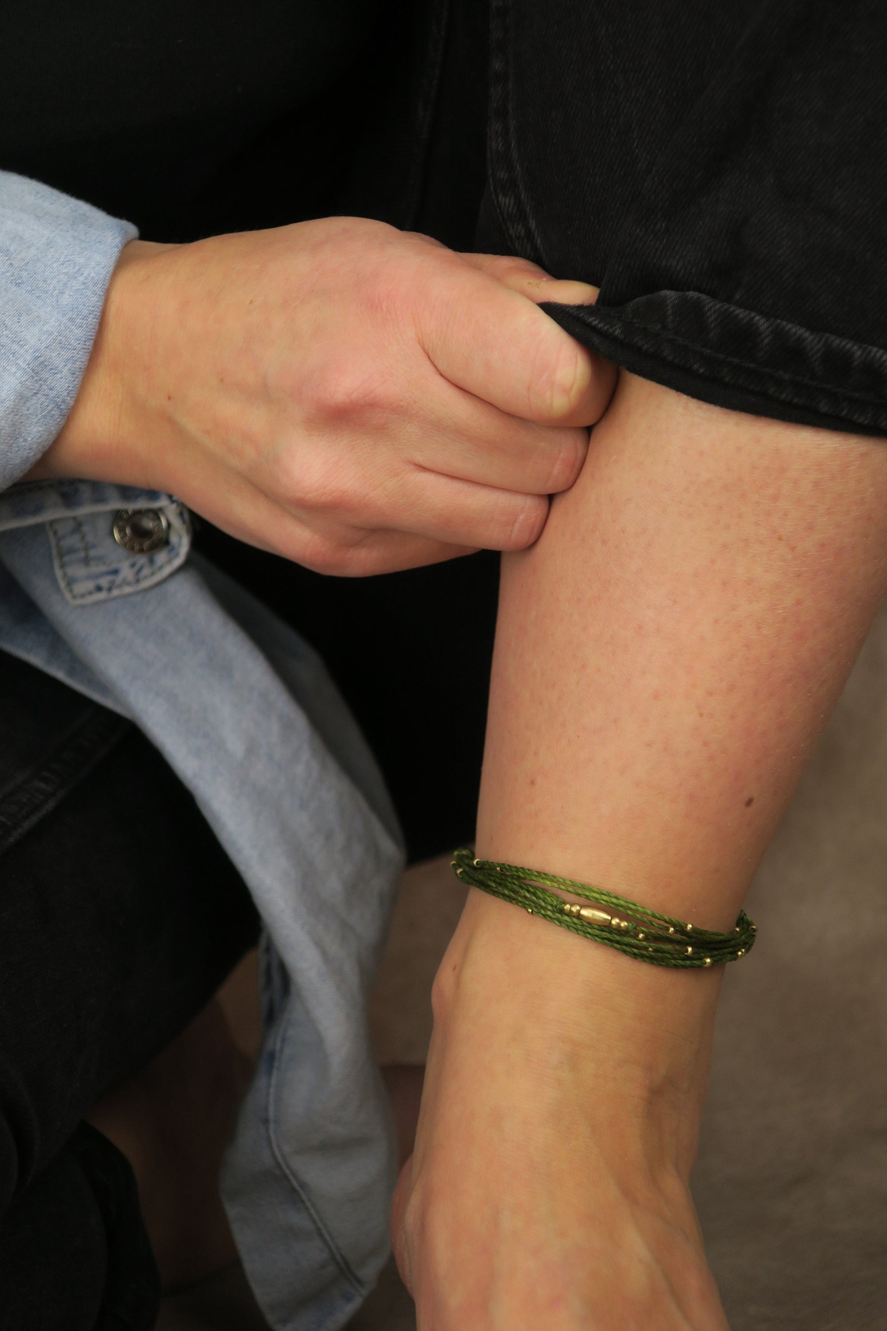 Makramee Fußkettchen Nelson • Fußkette • Fußschmuck mit Messing • minimalistisch • Hippielook • Festival • Geschenk für Freundin • zart