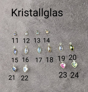 Perlenkette mit 24 Karat vergoldetem Ornament • Kybele •