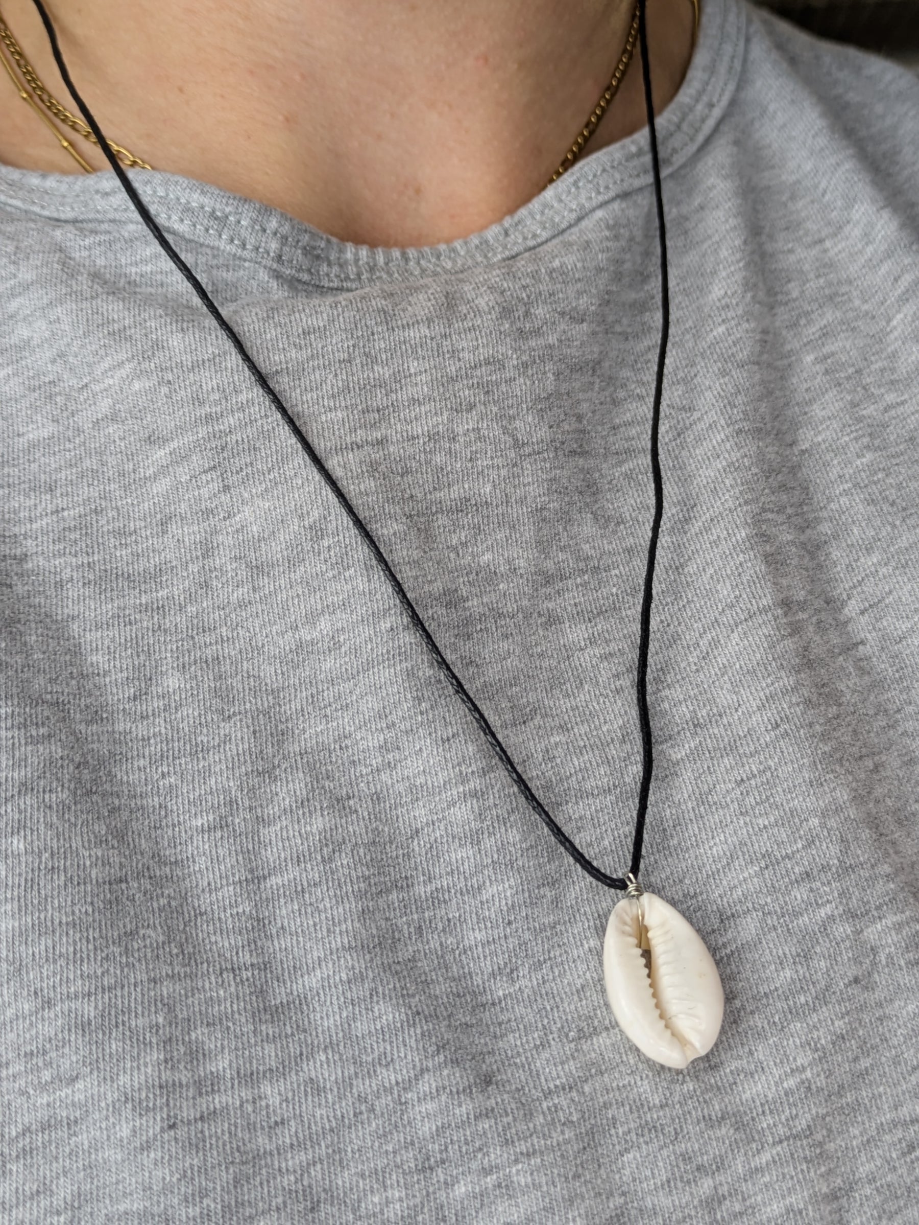 Minimalistische Baumwoll Choker Kette für Damen und Herren mit Kaurimuschel • Kauri • vegane Halskette Halsband in verschiedenen Farben