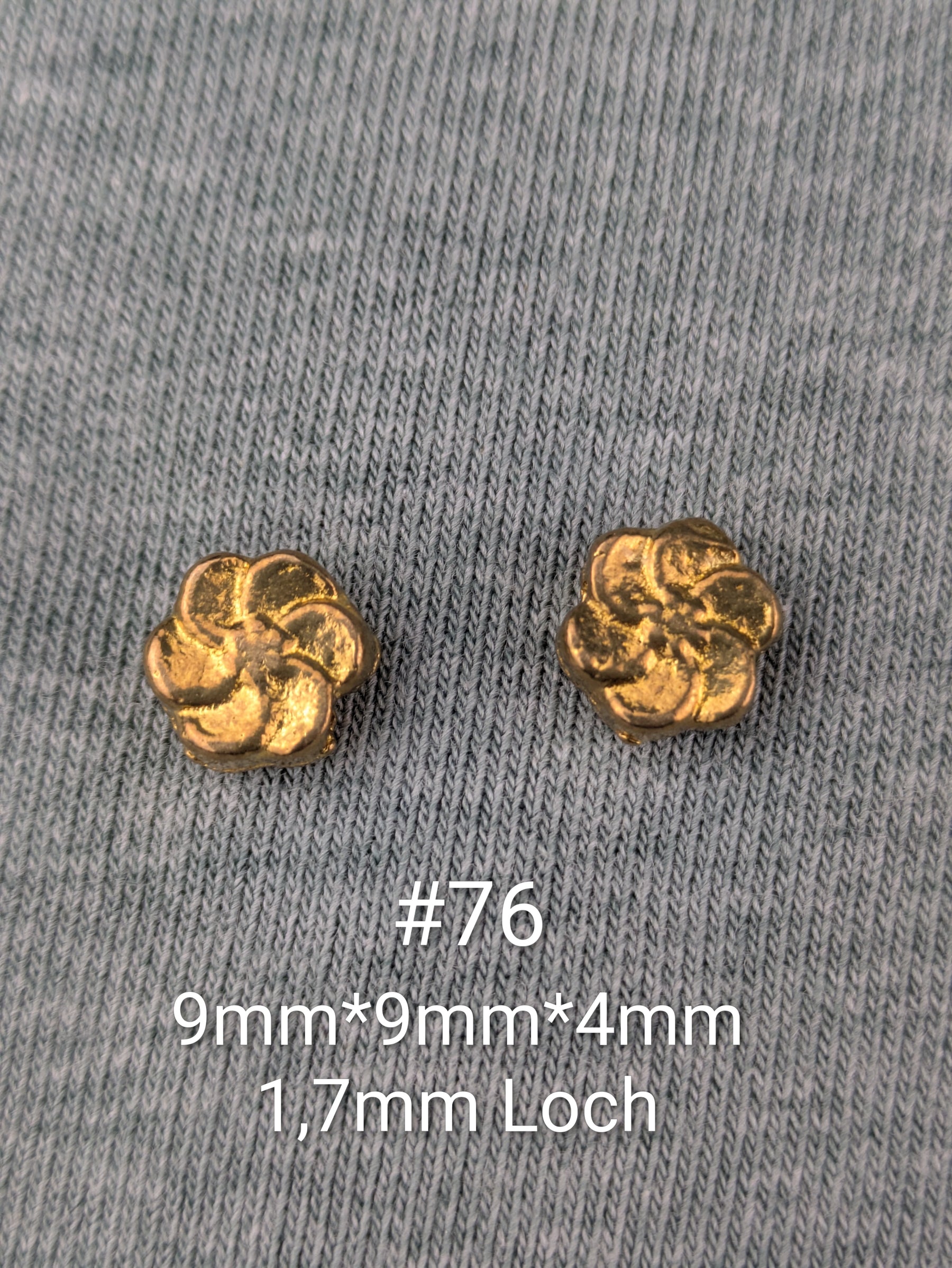 Kleine Charms aus Messing