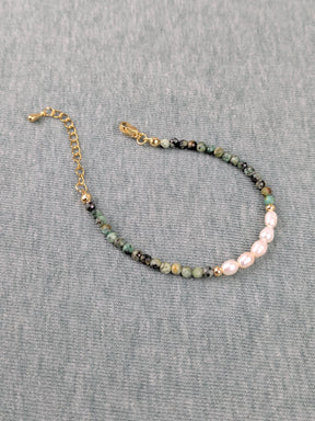 Vergoldetes Edelsteinarmband mit Süßwasserperlen Klasse 5A  • Gemstone • dezente personalisierte boho Armkette