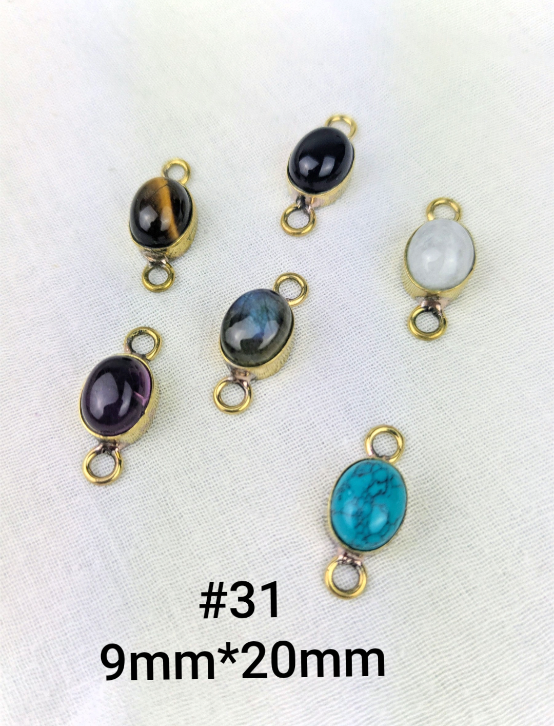 Charm mit Edelsteinfassung