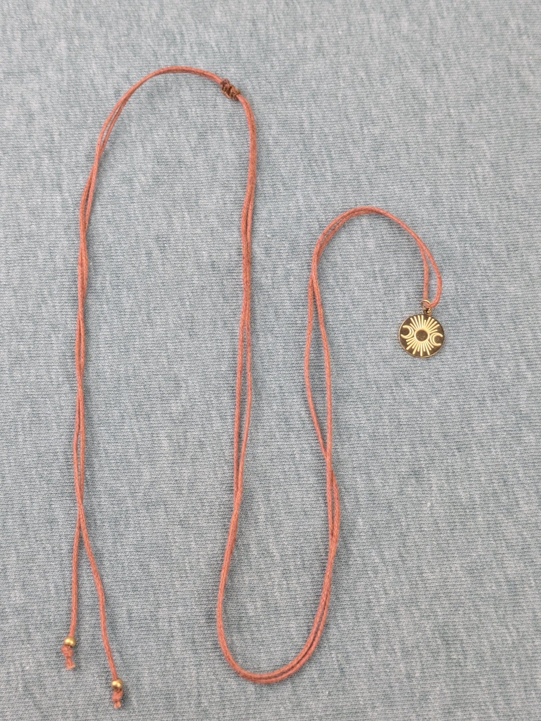 Minimalistische Baumwoll Choker Kette für Damen mit 18 Karat vergoldeter Sonne • Sunrise • vegane Halskette Halsband in verschiedenen Farben
