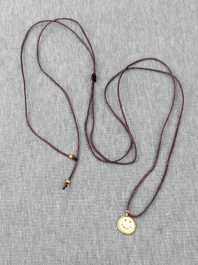Minimalistische Baumwoll Choker Kette für Damen mit 24 Karat Smiley • Smile • vegane Halskette Halsband in verschiedenen Farben