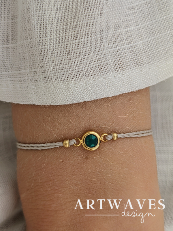 Minimalistisches Geburtssteinarmband mit Edelsteinfassung • Birth • personalisiertes Armkettchen