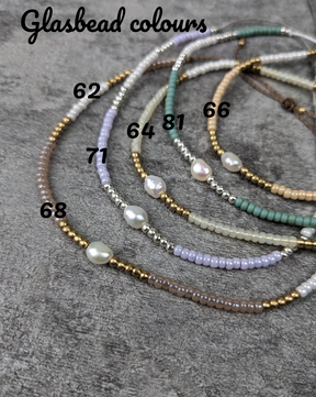 süßwasserperlen Armband mit bunten Glasperlen im bohemian stil, personalisiert und handgefertigt